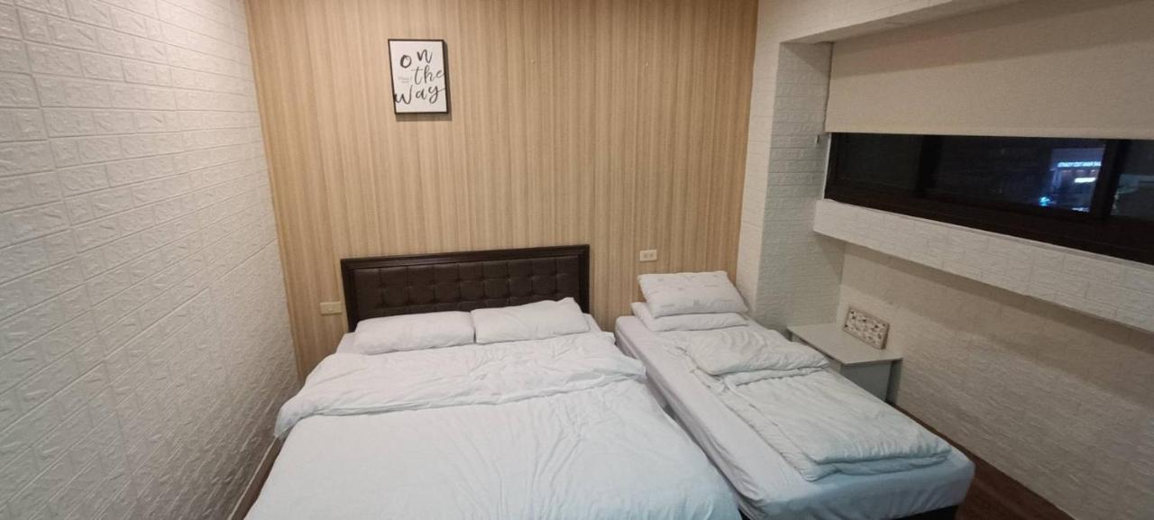 Ez Stay 西門邑居 Taipei Extérieur photo