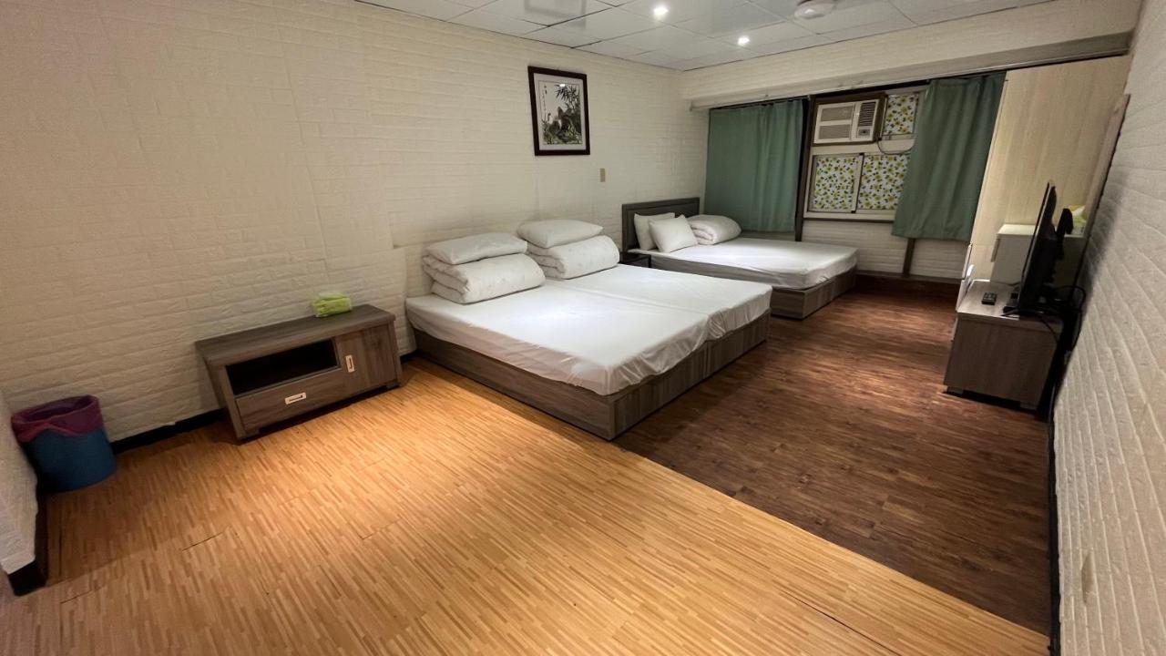 Ez Stay 西門邑居 Taipei Extérieur photo